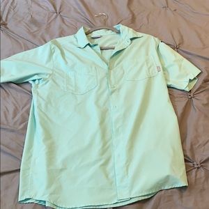Men’s Columbia shirt